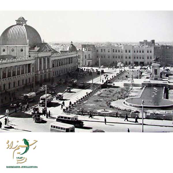 میدان امام خمینی (توپخانه)